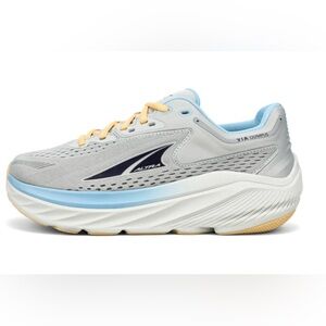 WOMEN'S VIA OLYMPUS Size 7 - Never worn